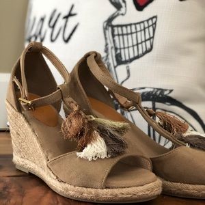 CATO Wedge heels with colored tassels